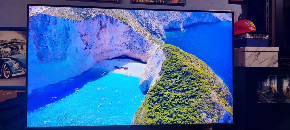 Телевизор Samsung QLED 50Q60D (QE50Q60DAUXUA)