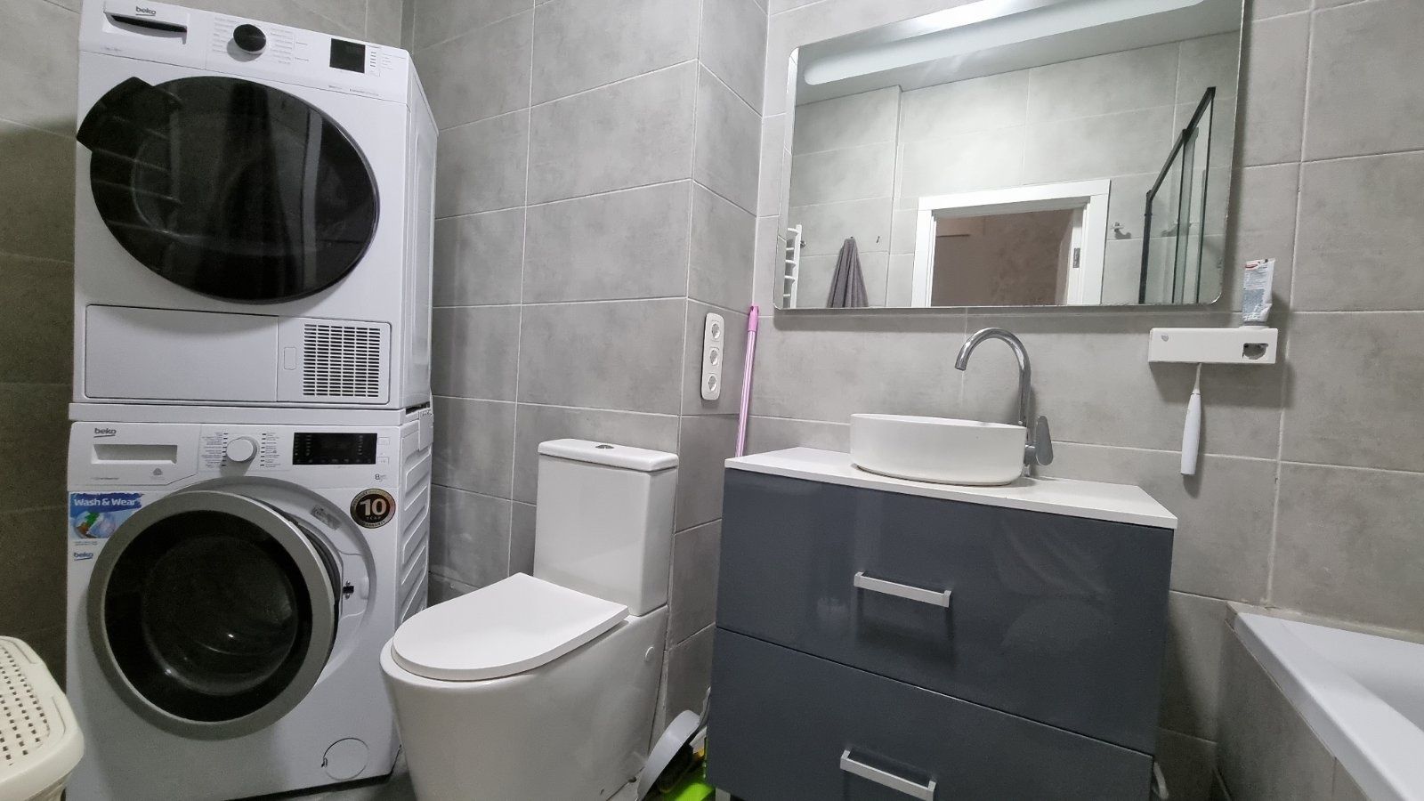 Продам двух комнатную квартиру ЖК Мариинский