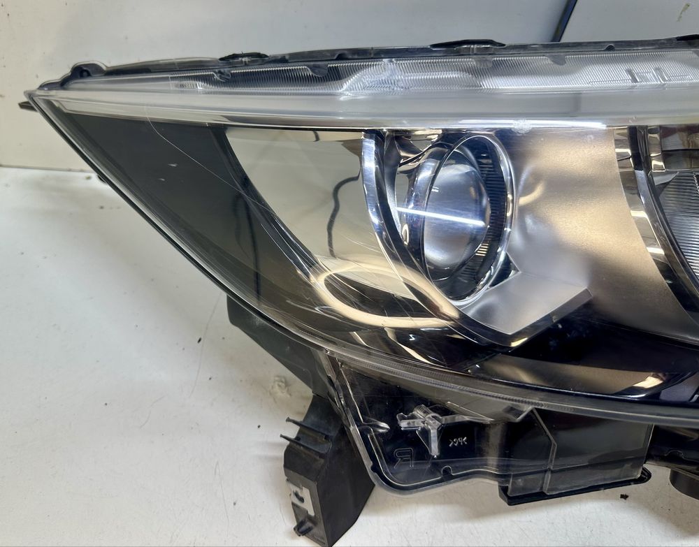 Фара правая Nissan Qashqai J11 2014 2015 2016 2017 260104EH0A