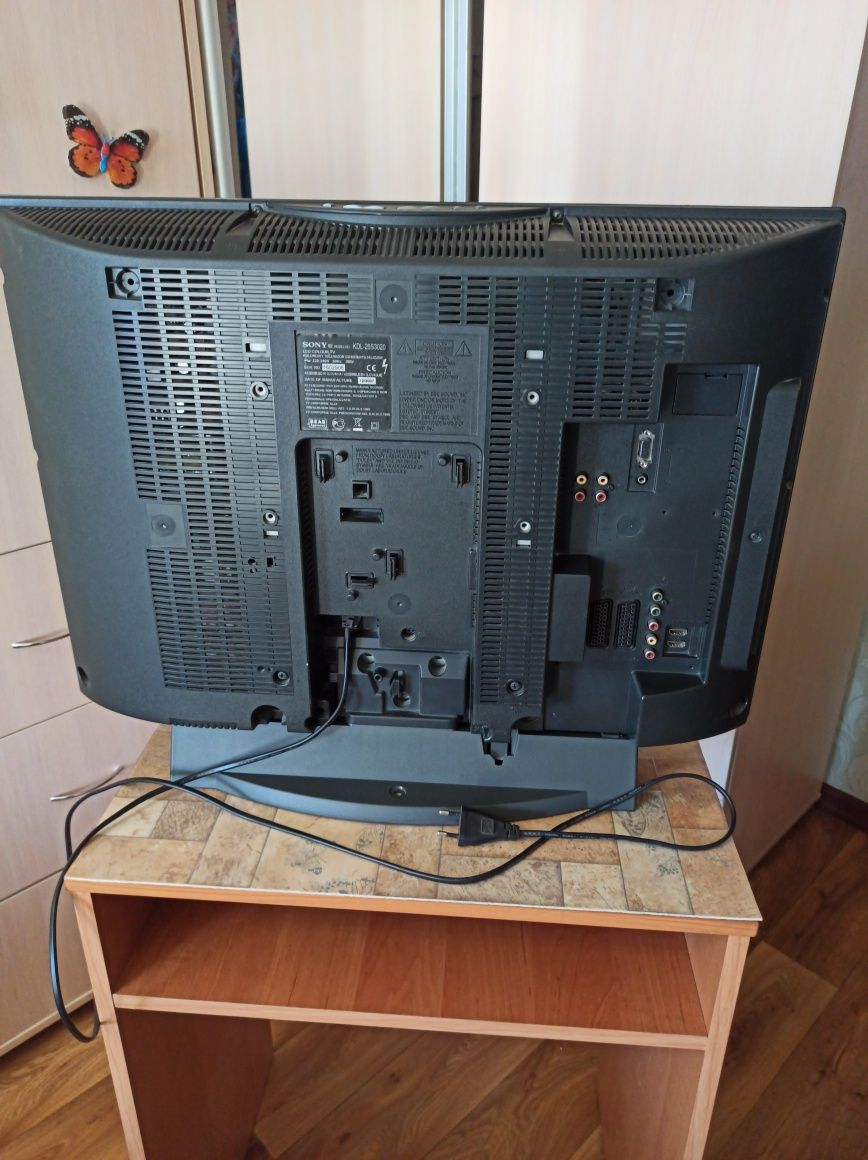 Телевизор SONY KDL-26S3020 c пультом,идеал.