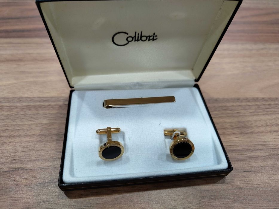 Botões de punho e mola de gravata Colibri