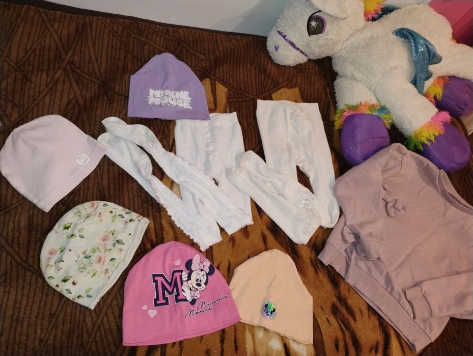 Paka ubrań dla dziewczynki rozmiar 122/128