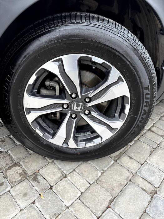 Продам Honda CR-V 2017 рік можлива розстрочка,кредит!