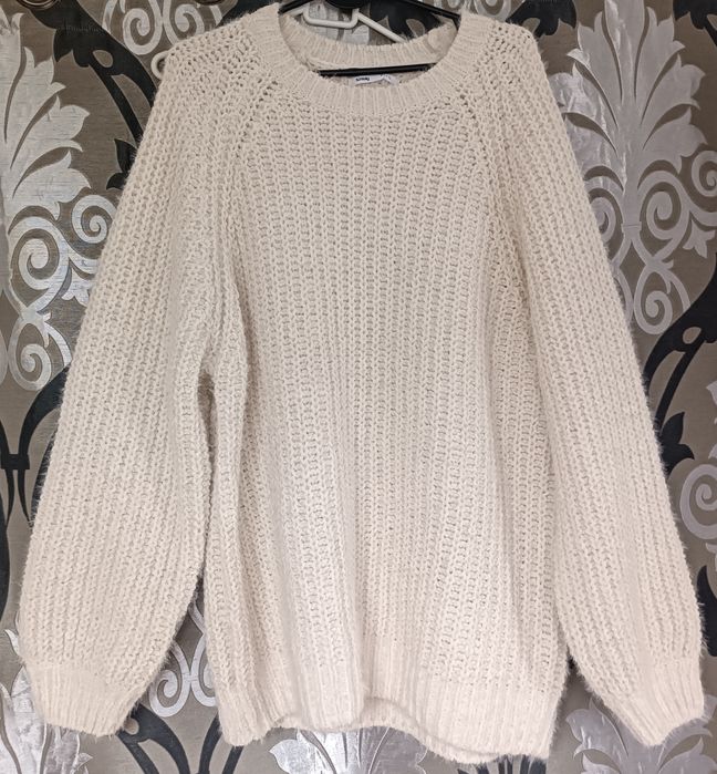 Sinsay gruby sweter poszerzane rękawy L złota nitka