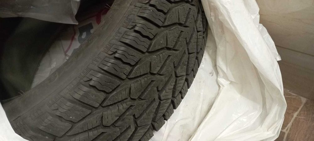 Зимові шини продам 205/55/15