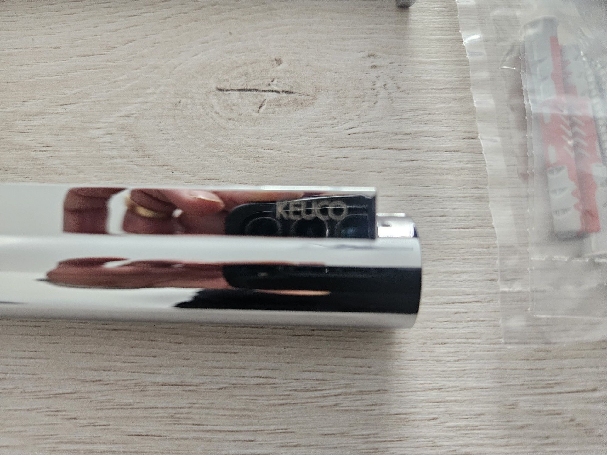 mam na sprzedaż firmy keuco Uchwyt na papier toaletowy i zapasowy