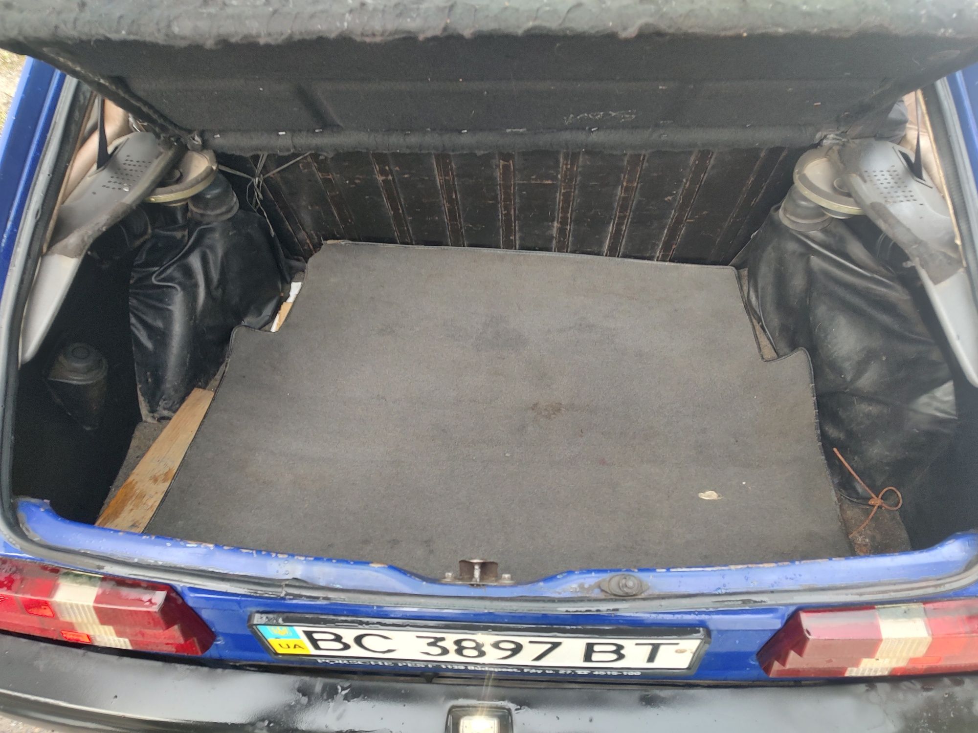 Ford escort 1,1 хороший стан один власник 20 років диски з XR