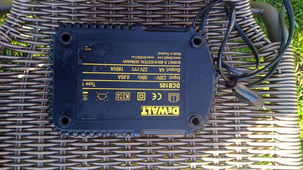 Шуруповерт DeWalt DCD 796