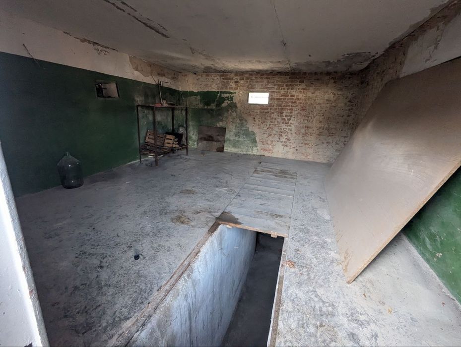 Продам гараж з ямою