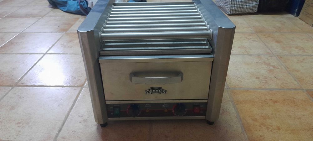 Grelhador de salsichas profissional