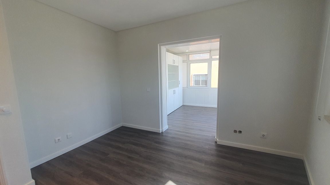 Arrendamento Apartamento T2 Parede