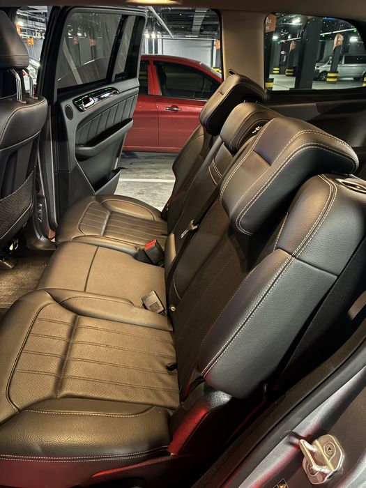 Ідеальний стан! Мінімальні пошкодження!