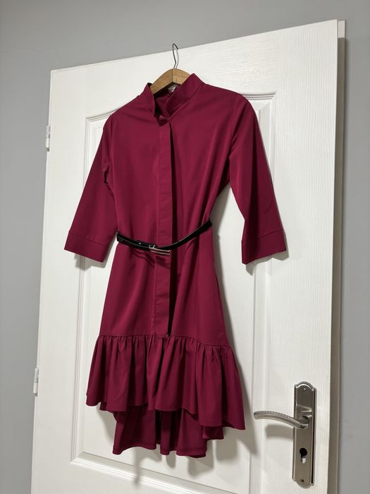 Вечірні сукні кожна по 200 грн