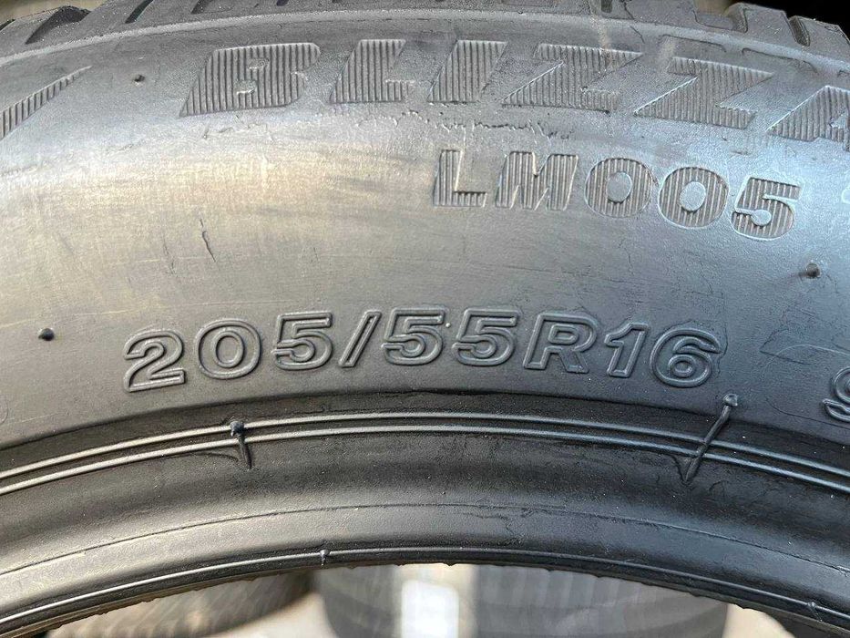 Шини зимові 205/55 R16 BRIDGESTONE BLIZZAK LM005 4mm