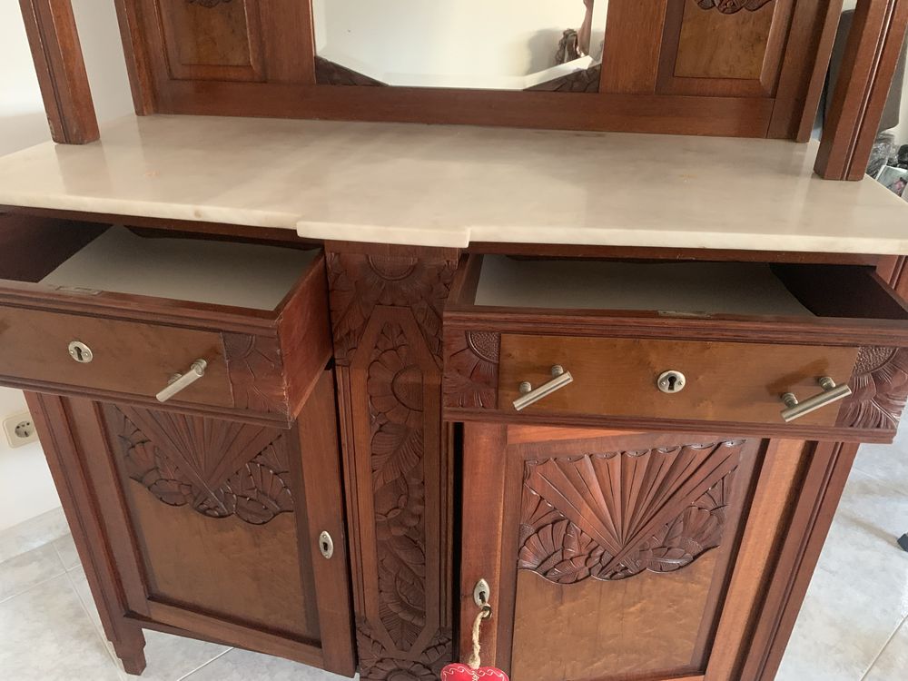 Louceiro antigo sem necessitar restauro