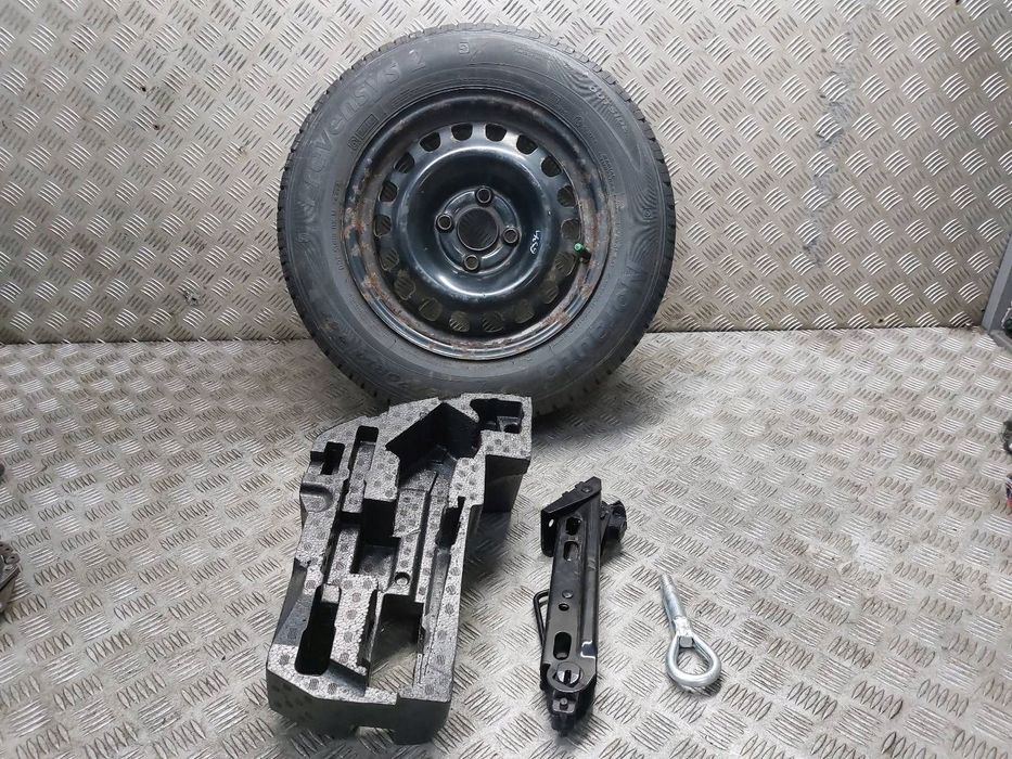 ORGANIZER + DOJAZDÓWKA 4x100 5,5Jx14 ET39 FI56,6 175/70R14 2012R NORAUTO