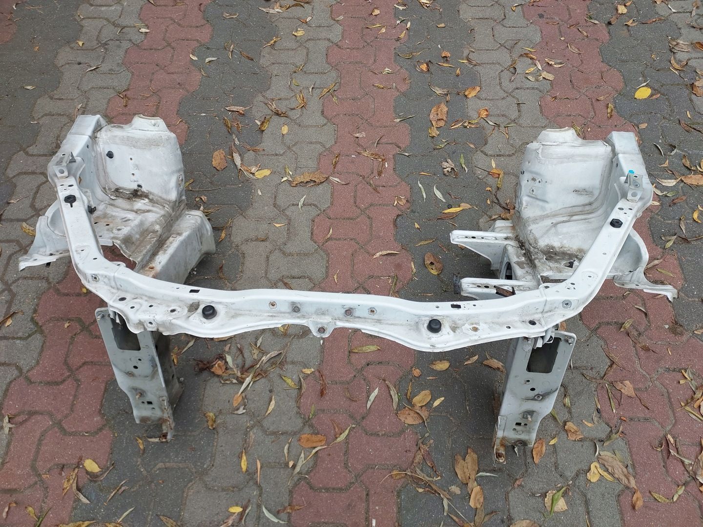 SEDICI SUZUKI SX4 PAS PRZEDNI WZMOCNIENIE 06-