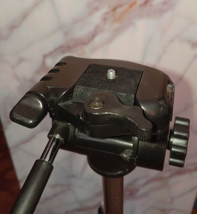 Штатив Hama Star 62 для фотокамер