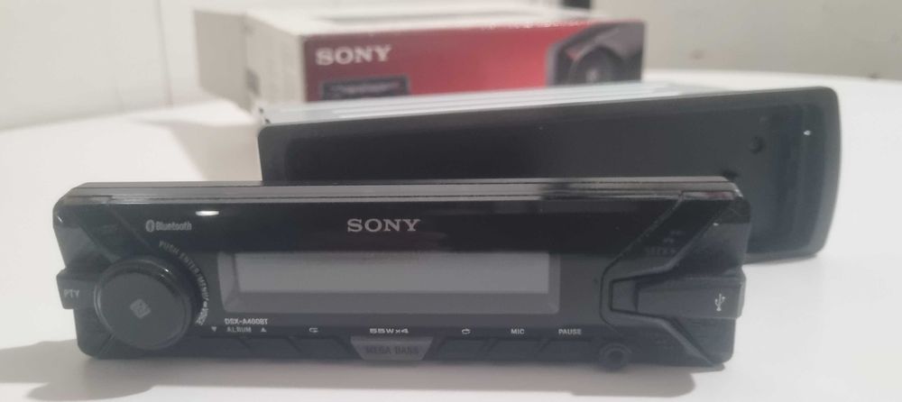 Auto-rádio Sony DSX-A400BT, tem Conexão BLUETOOTH