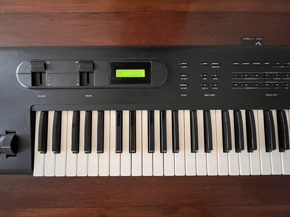 Sintetizador Vintage Kawai K4 16bit