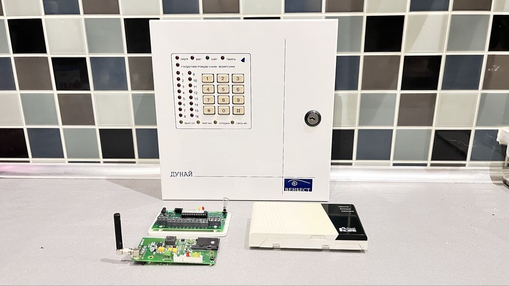 Прилад приймально-контрольний «Дунай 16/32»