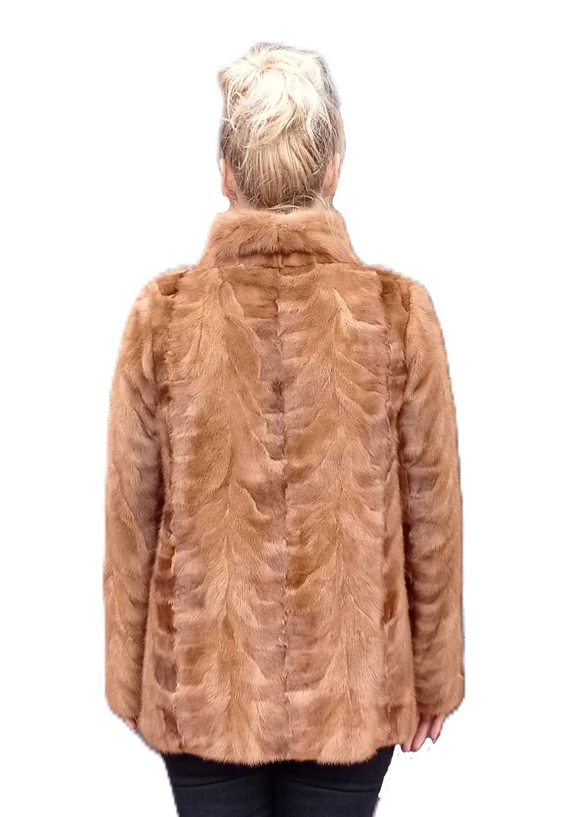 Kurtka damska wykonana z naturalnego futra norek. Model Elisa