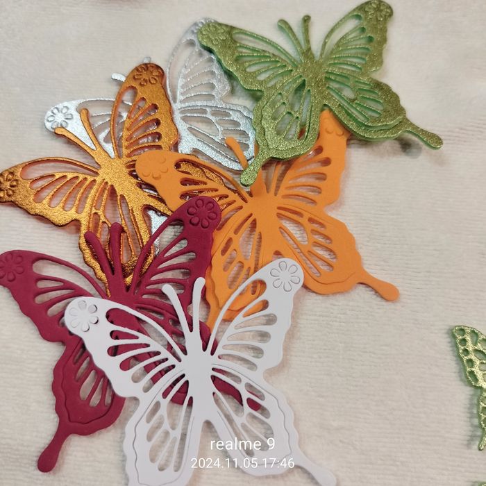 Zestaw 15 sztuk motyli do scrapbookingu