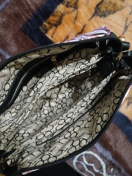 Сумка очень красивая и удобная