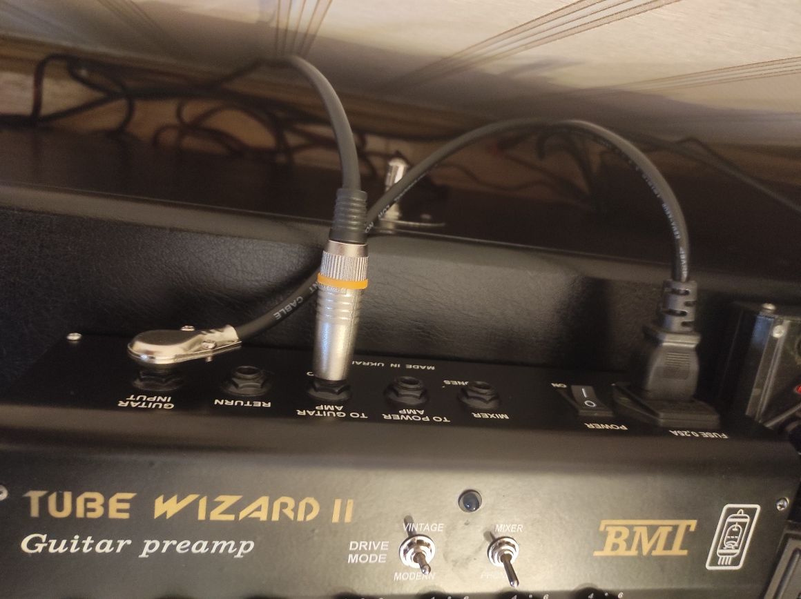 Гітарний ламповий преамп BMT Tube Wizard 2