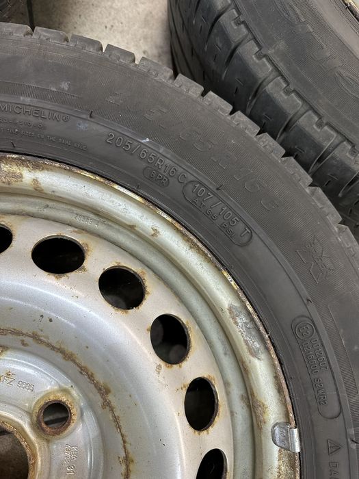 Komplet kół letnich VW Transporter T5 205/65R16c