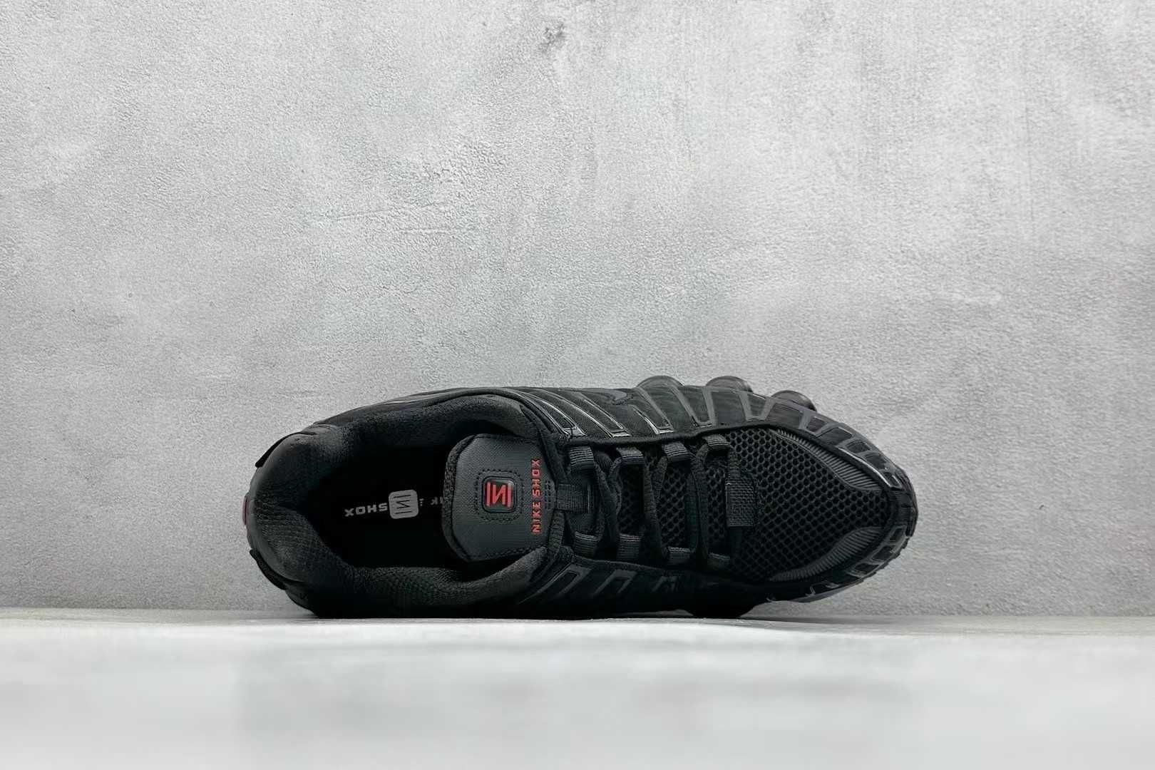 Buty NikeShox TL Moda Obuwie sportowe rozmiar. 43