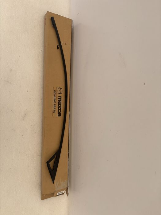 Mazda 3 BM 13-19 nowa listwa drzwi prawy przód prawa górna nakładka