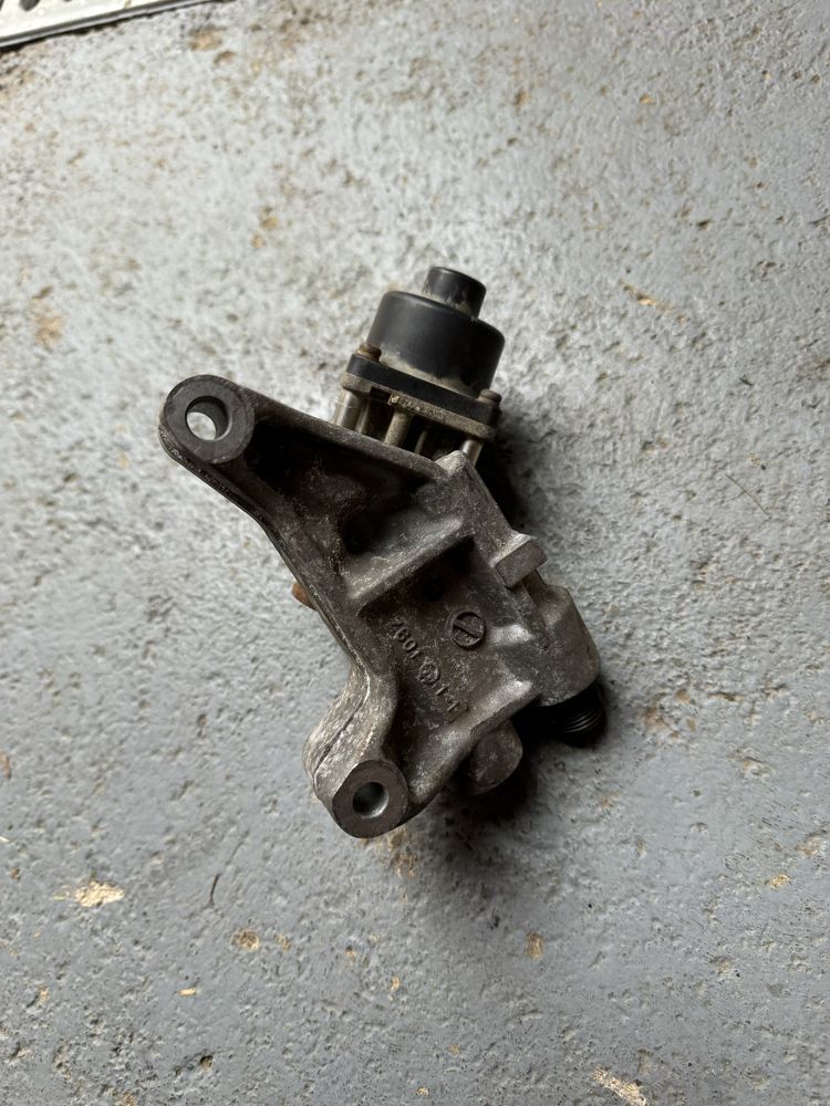 Клапан EGR з Mazda 3 BK 1,6 Бензин