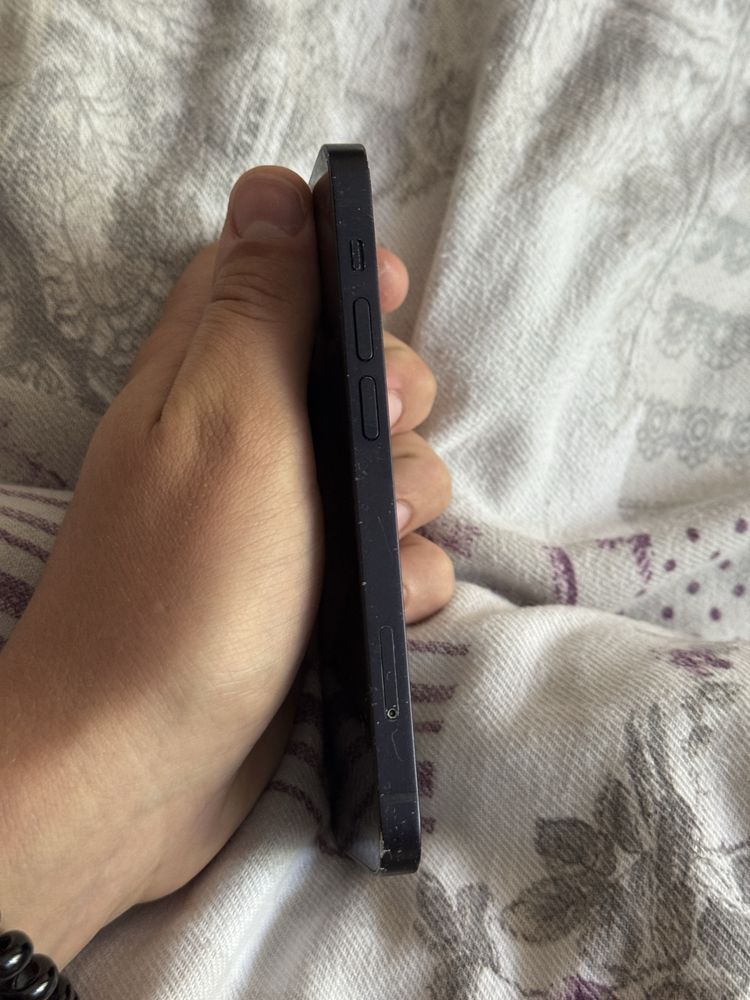 Продам,iPhone 12mini 4/64 R-sim стан косметичний 7/10