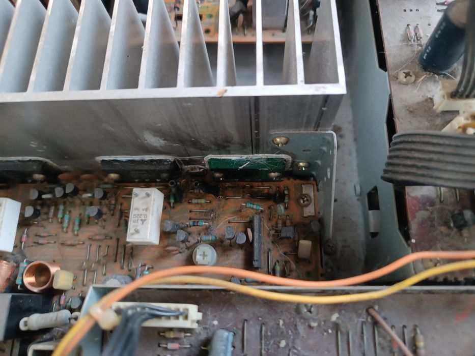 Amplituner lata 80/90 JVC