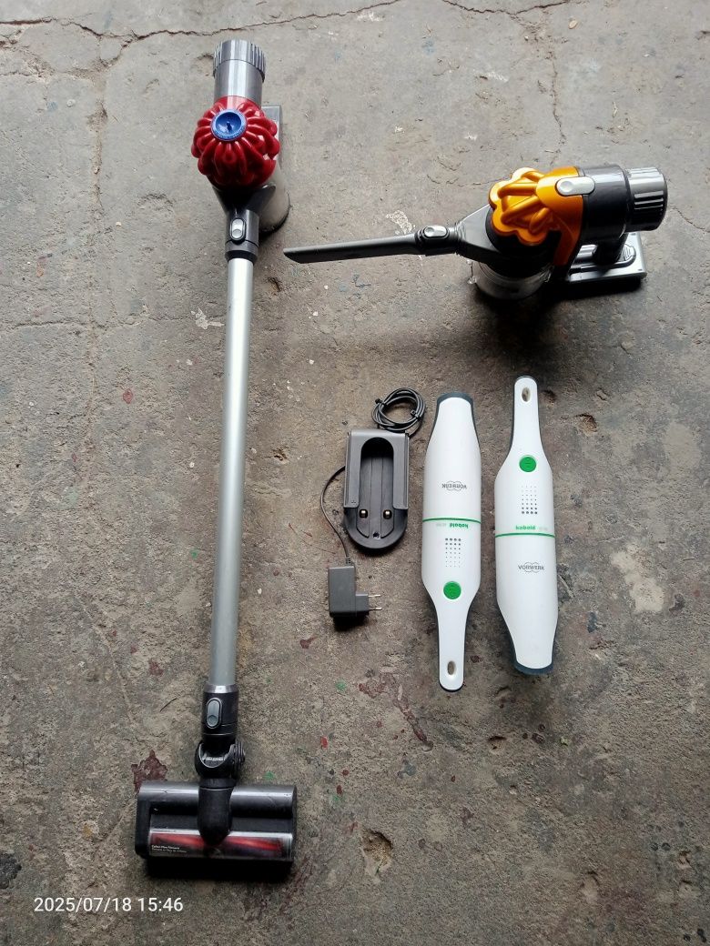 Odkurzacz Dyson i Vorwerk.