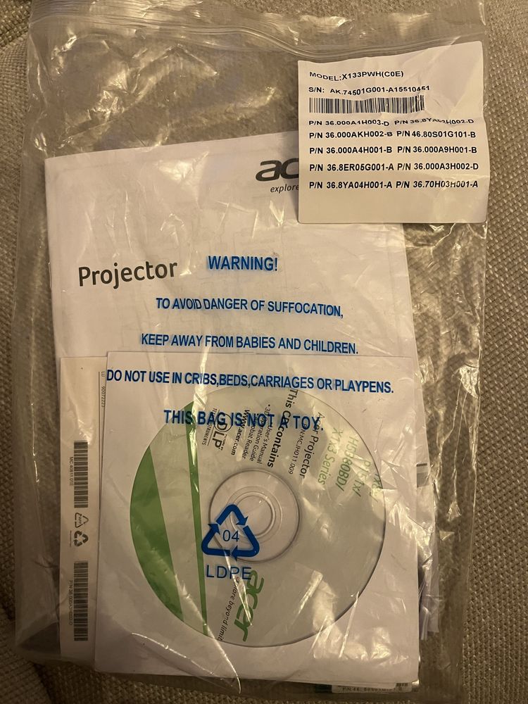 Projektor Acer X133PWH DLP
