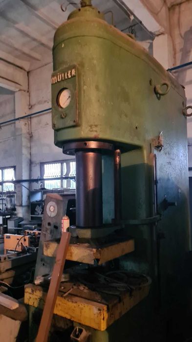 Гидравлический пресс усилием 160 T. немецкий, FRITZ MULLER ESSLINGEN
