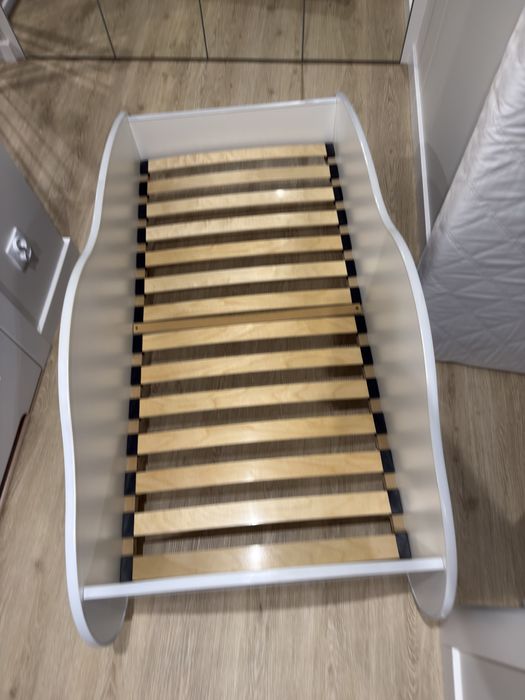 Łóżeczko 140x70 psi patrol jak nowe plus roczny materac dla alergików!