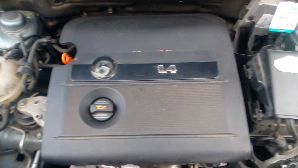 Pokrywa silnika Polo Fabia Ibiza 1,4