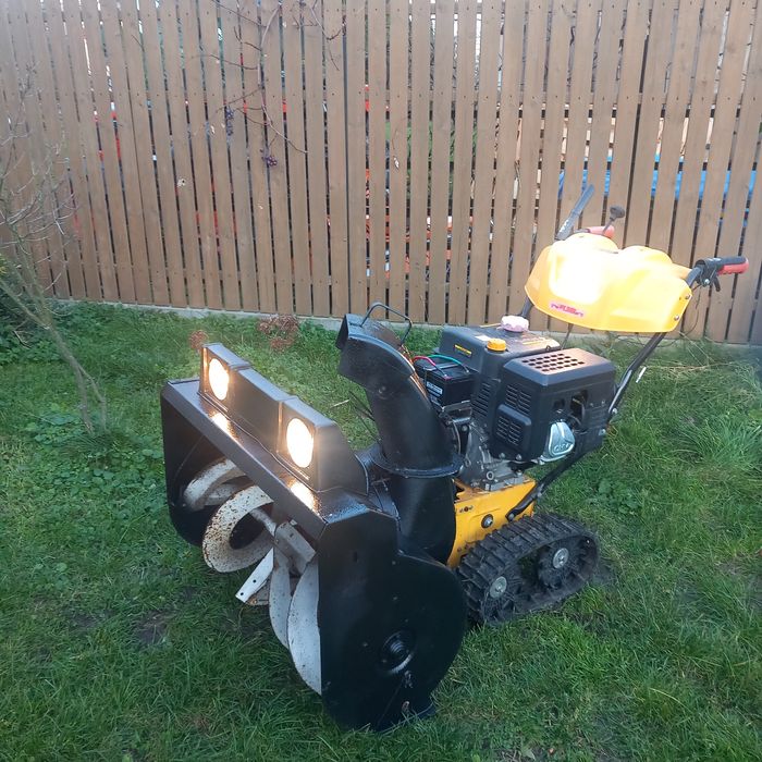 Odśnieżarka wirnikowa gąsienicowa elektryczny start