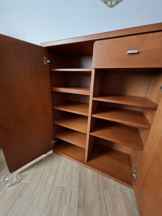 Móvel de sala com muita arrumação