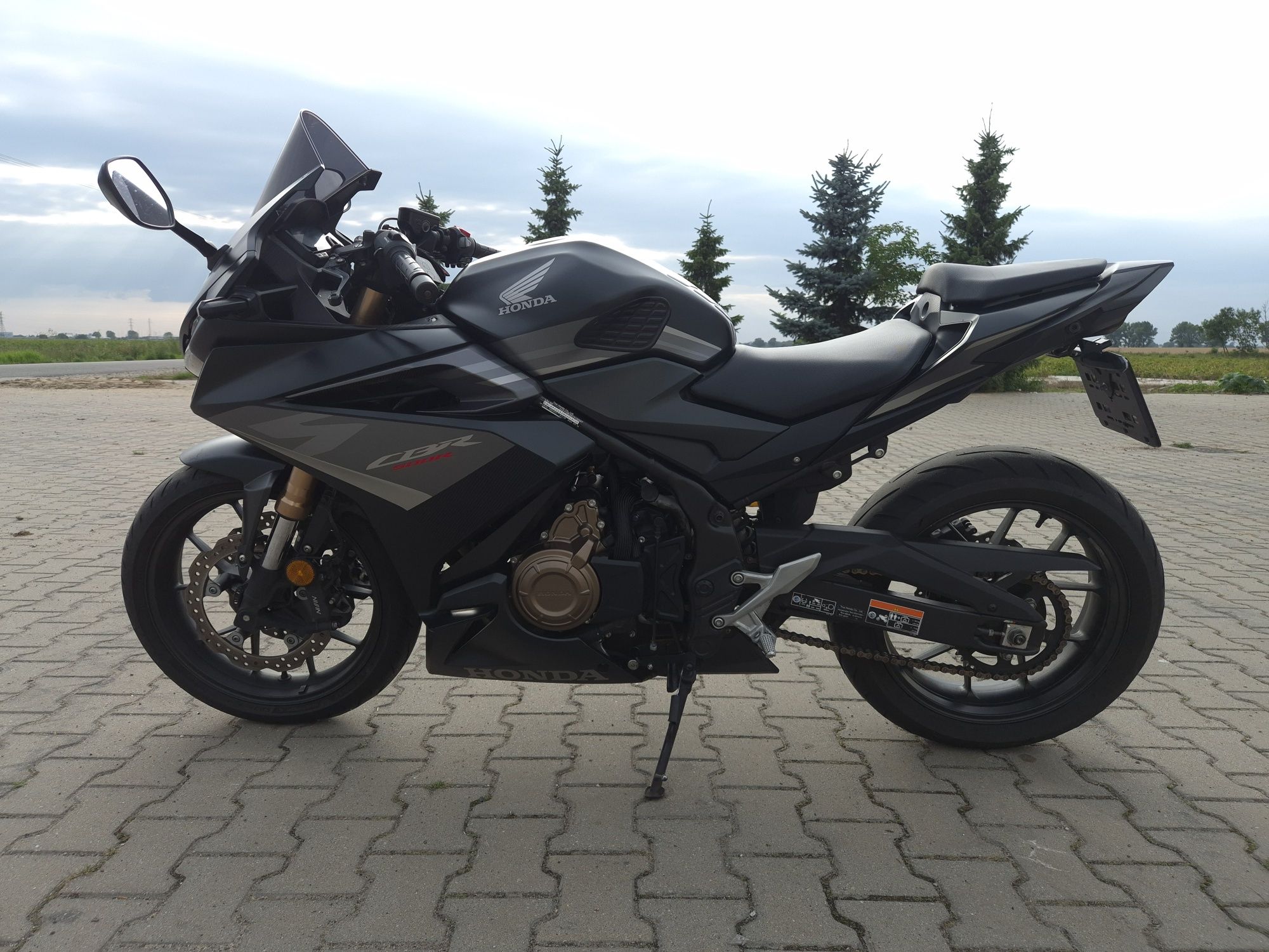 Honda CBR500R 2022 – Idealna na kat. A2 – 19 000 km Film 4K