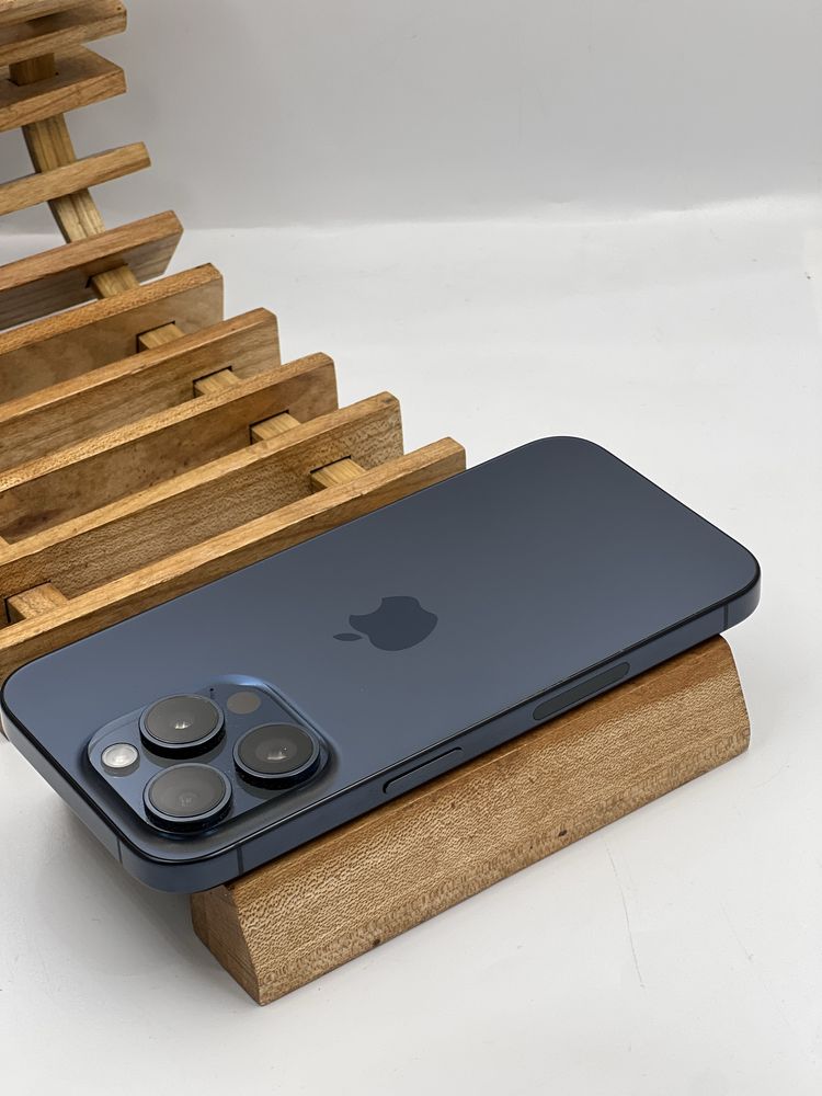 Уцінка iPhone 15 Pro 128Gb blue E-sim все працює 100% батарея рідна