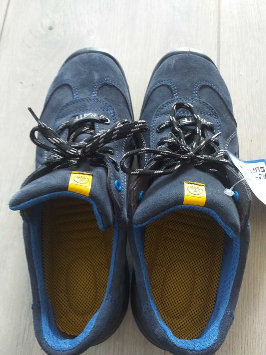 Półbuty  nowe ochronne skóra welurowa OPTIMO 43 długość wkładki 28