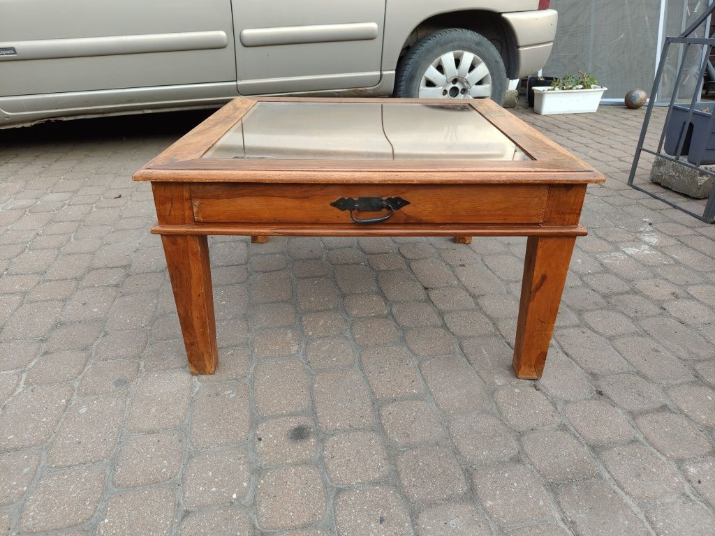 Przedwojenny stolik kawowy