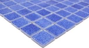 Colagem de Ervineis (pastilhas de piscina - azulejos)