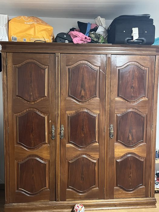 Vendo Mobilia de Quarto Madeira Maciça