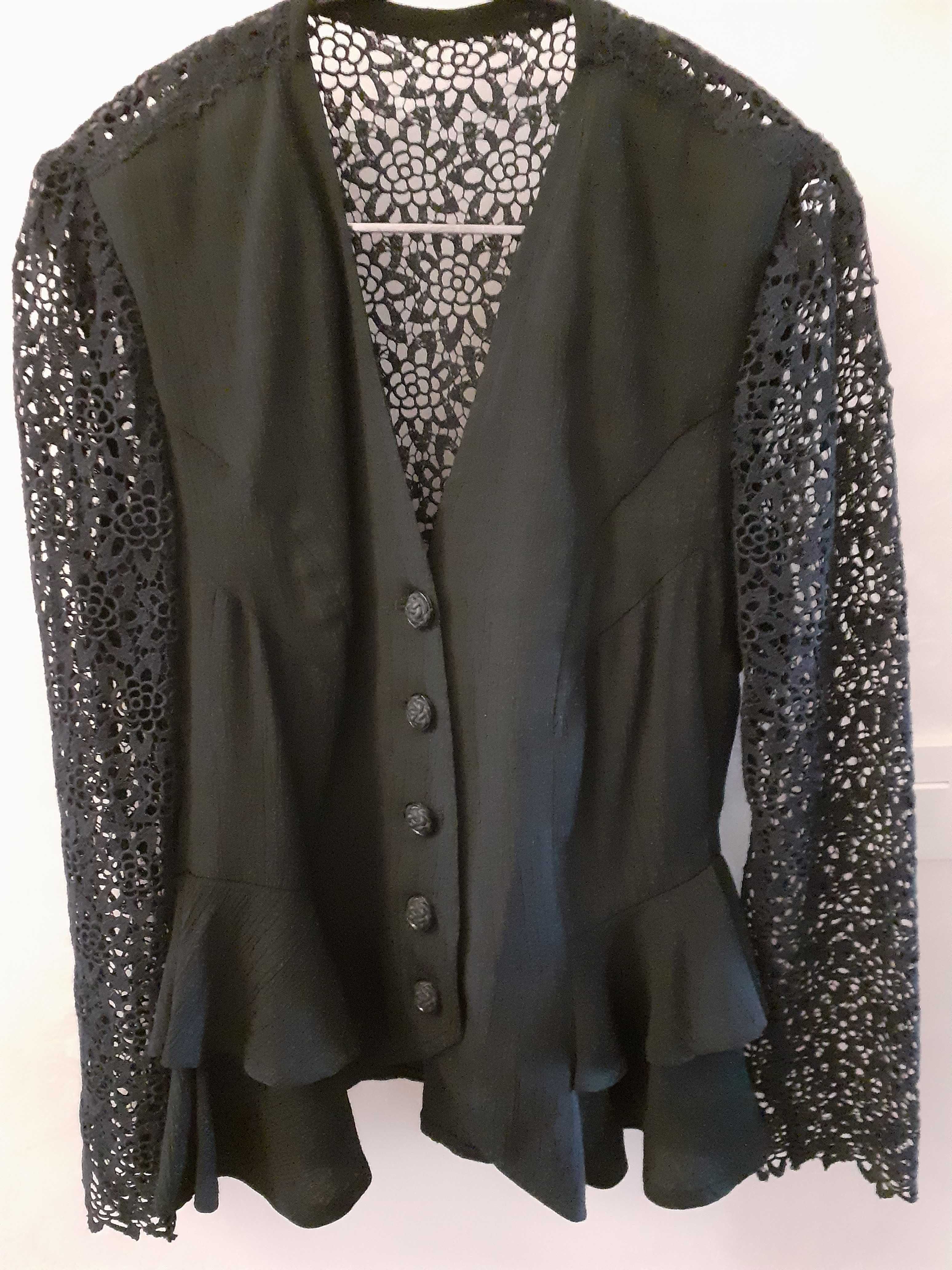 Blaser com renda e top de renda igual
