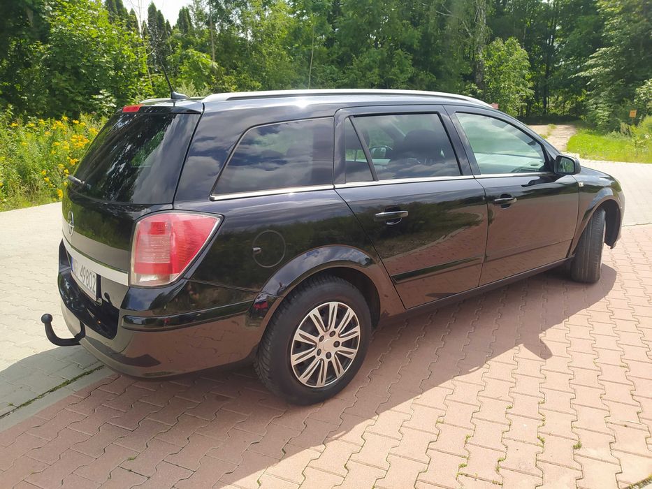Opel ASTRA H 2006 rok niski przebieg import Niemcy Zarejestrowana w PL
